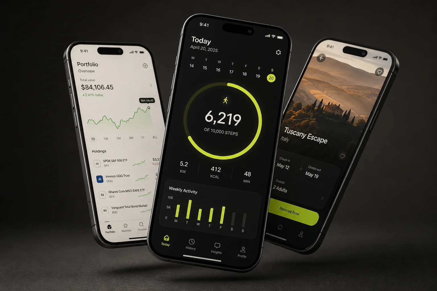 Drei realistische Smartphones mit mobilen App-Konzepten